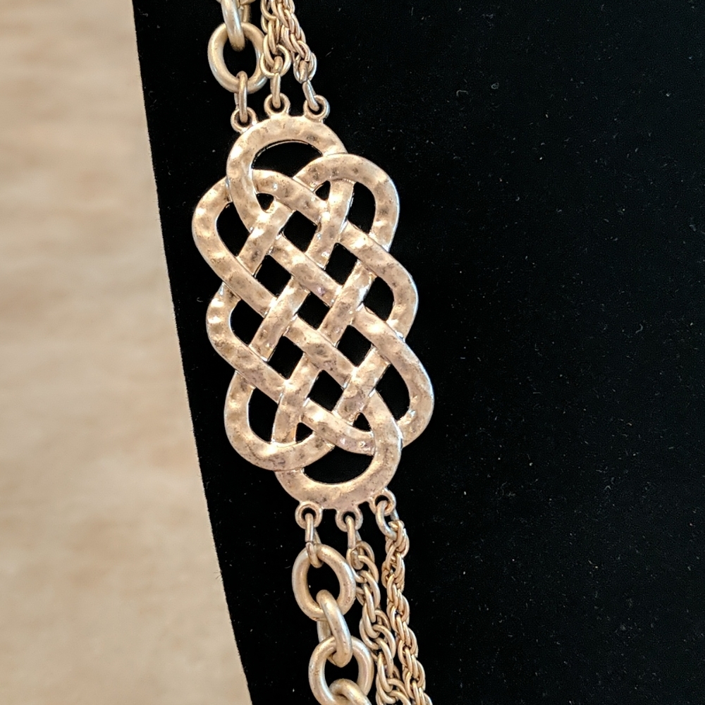 Necklace - Picture 2 of 3